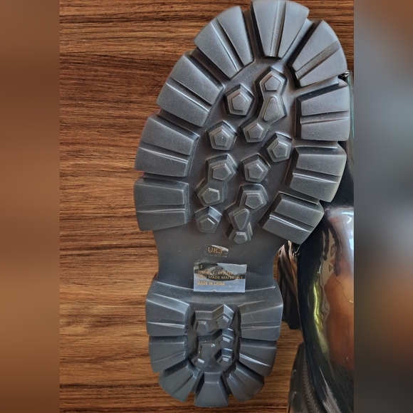 EGO Black Glossy Boots - Picture 4 of 5